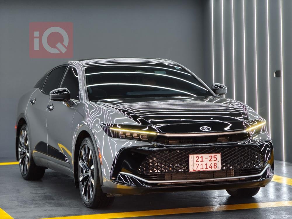 تۆیۆتا کراون